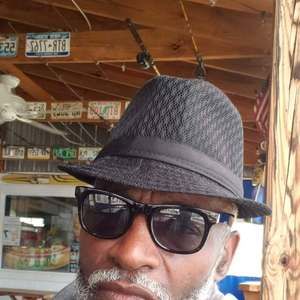 Meet your Posher, Dyer